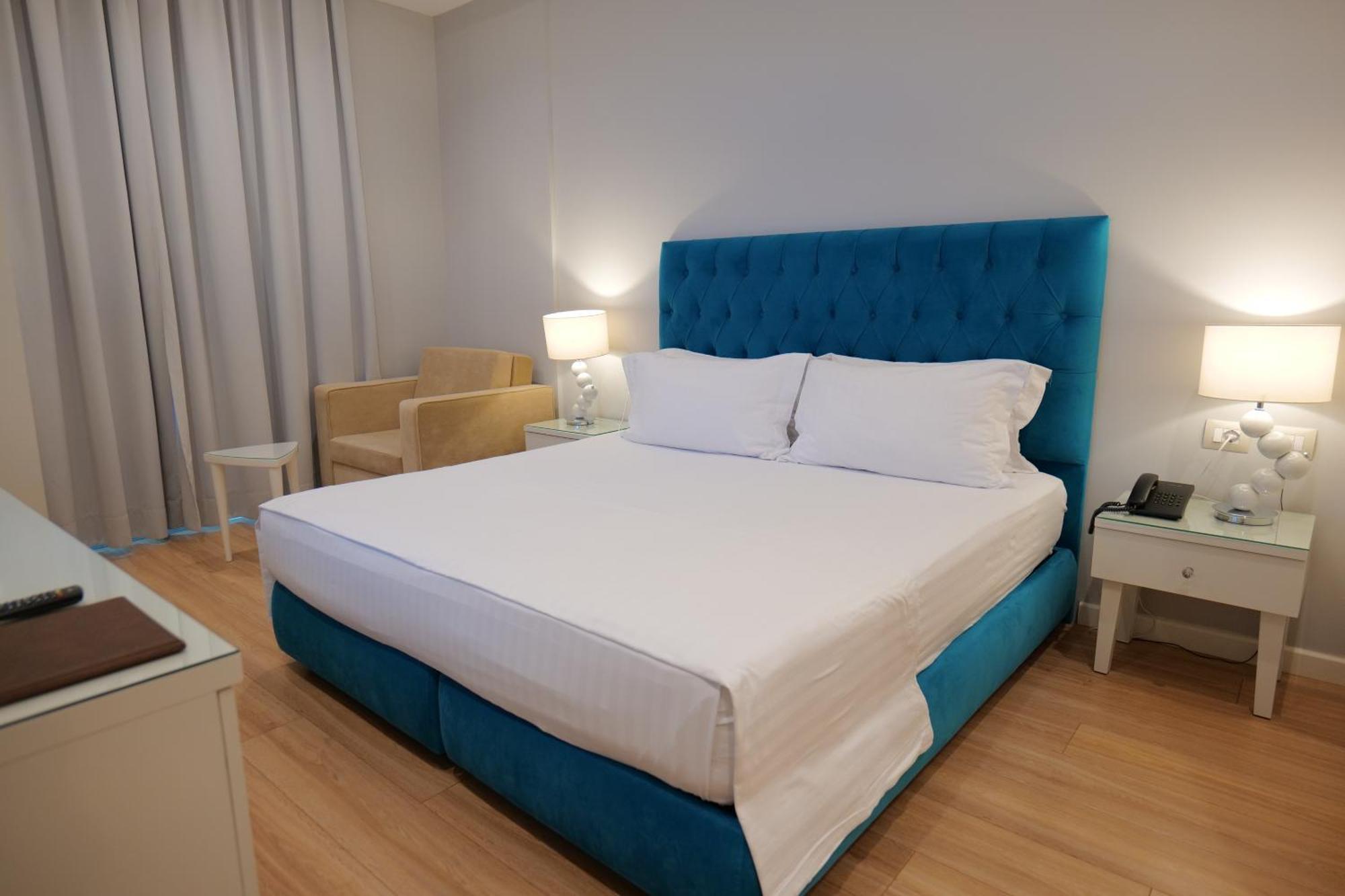 Hotel Luxury كساميل الغرفة الصورة